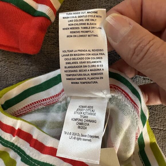 NWT The Grinch Dr. Seuss Set of 2 Pajamas 4 Pieces Total Size 12 Months - Picture 9 of 10